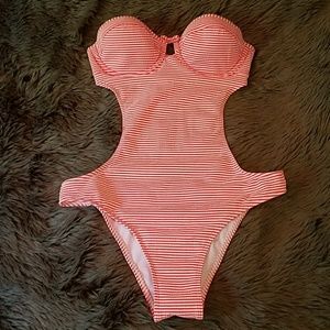 abercrombie and fitch swim suit